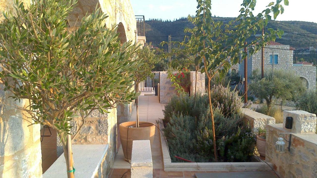 Mani Stone Towers Hotel Kotronion  Exterior foto